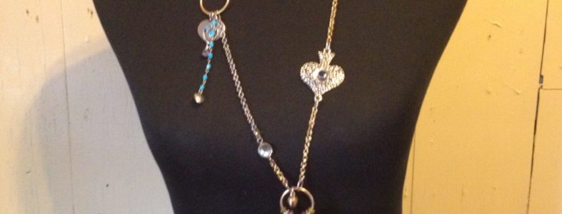 8519001 Miss X ketting hart