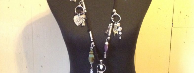 8539001 bohemian ketting lang met gelukshanger