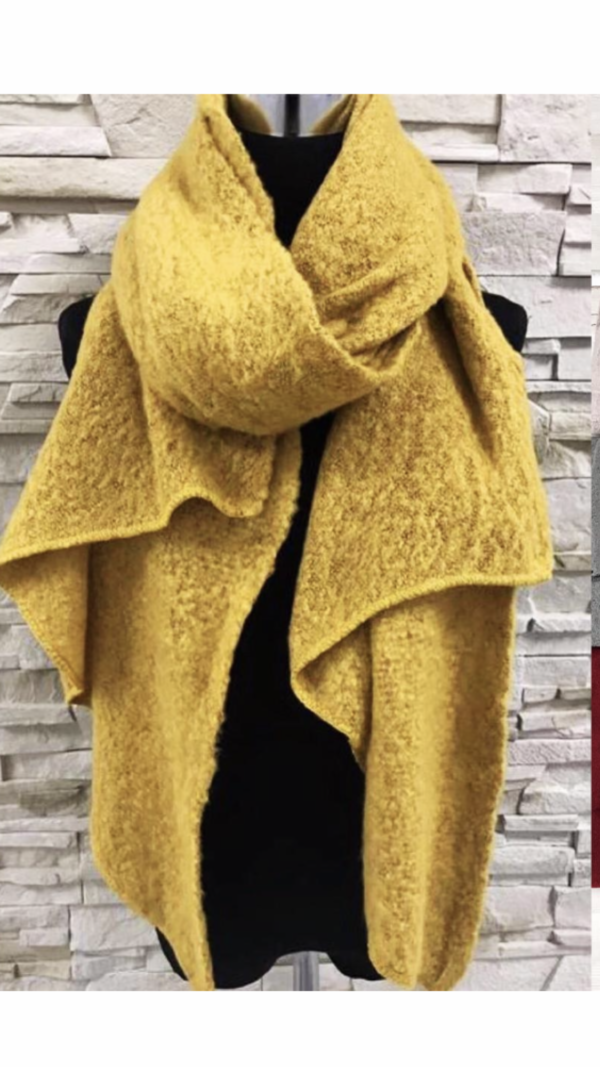 2119000 mooie lange shawl oker