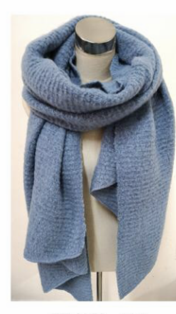 2115004 Mooie lange jeanskleur shawl